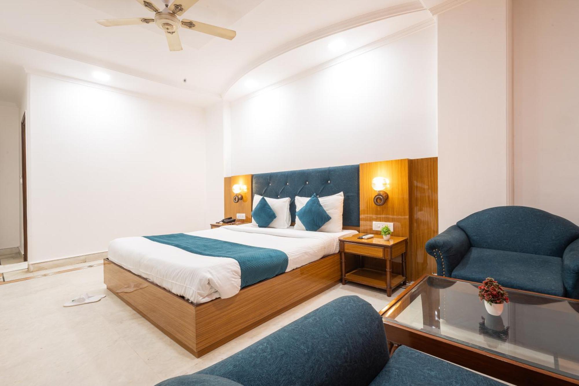 Hotel Panickers Residency - Ajmal Khan Market Near Karol Bagh Metro 德里 外观 照片